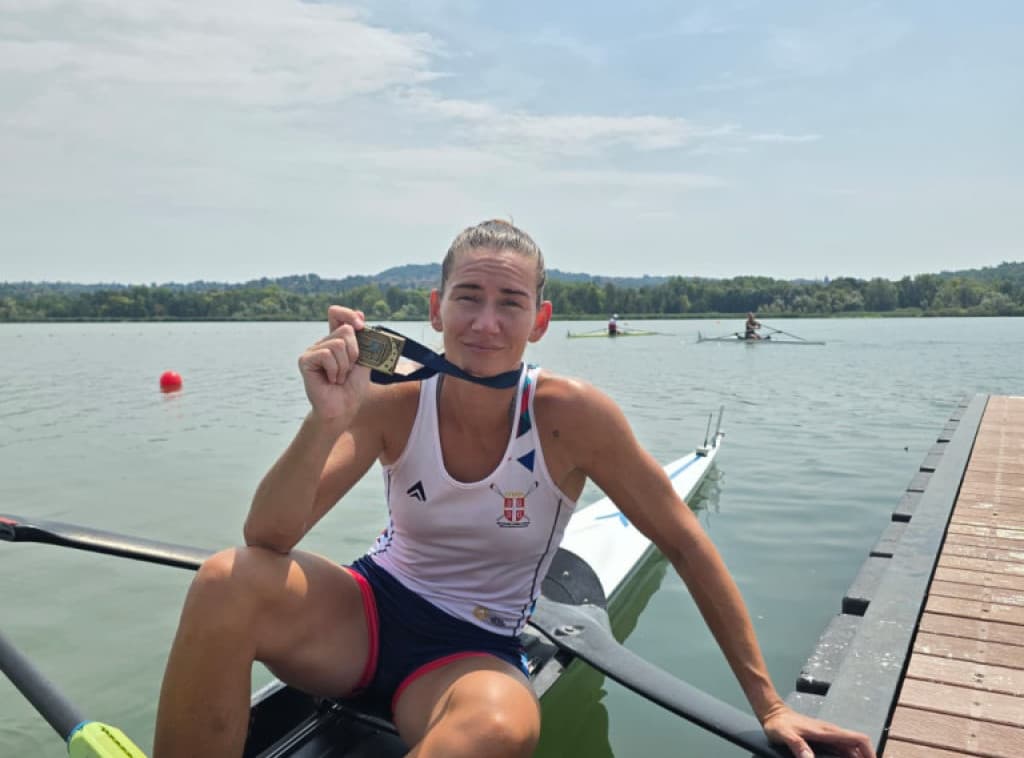 Jovana Arsić osvojila bronzu u skifu na Evropskom prvenstvu u veslanju