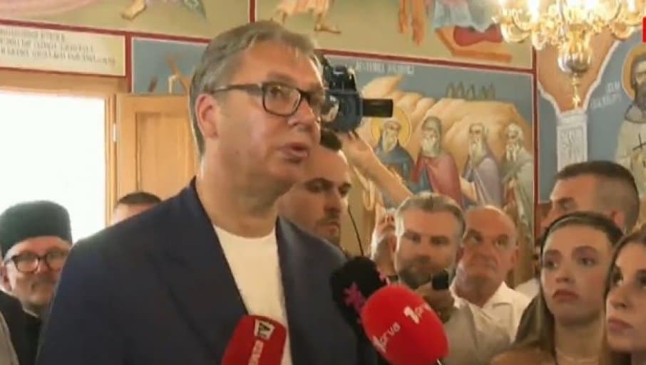 "ZA POMOĆ SRBIMA U RS I BIH DO SADA ULOŽENO 142 MILIONA EVRA" Vučić: Nastavićemo da pomažemo