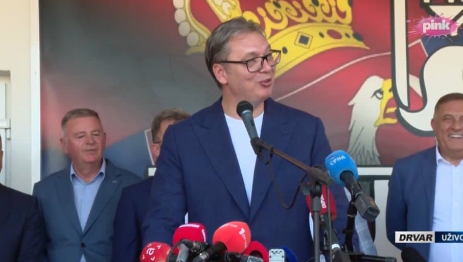 Vučić u Drvaru: Dodatnih 140.000 evra za fabrikuJumko u narednih 15 dana
