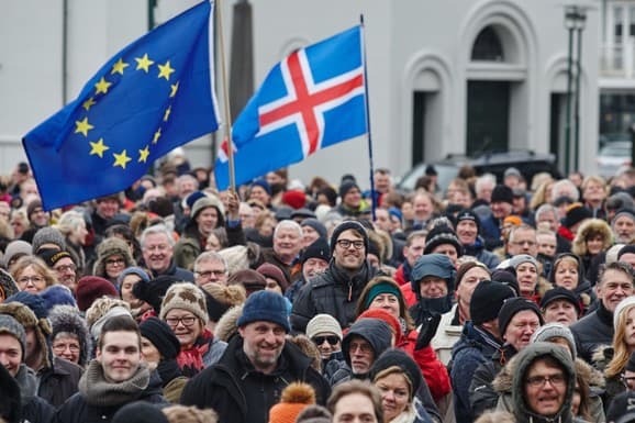 "EU, NE MEŠAJTE SE" Island se priprema za ključni referendum: "Rešavamo debatu koja visi nad našom nacijom"