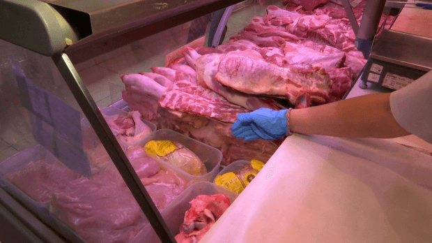 Tokom vikend akcija na pijacama povučeno oko 60 kilograma hrane životinjskog porekla