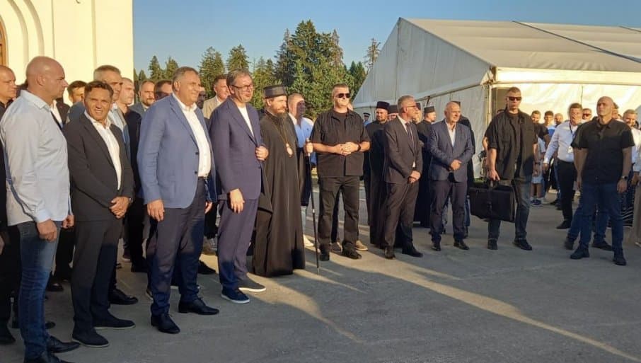 Vučić u Republici Srpskoj: Obaveza nam je biti uz naš narod gde god živi