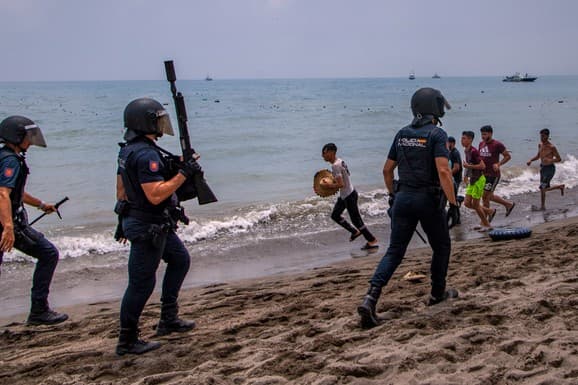 Migranti tvrde da su marokanske vlasti podsticale prelazak u Seutu