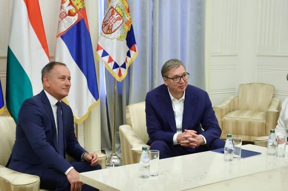 "ODNOSI NA ISTORIJSKI NAJVIŠEM NIVOU" Vučić primio u oproštajnu posetu ambasadora Mađarske: "Srbija visoko ceni doslednu podršku Mađarske našem evropskom putu"