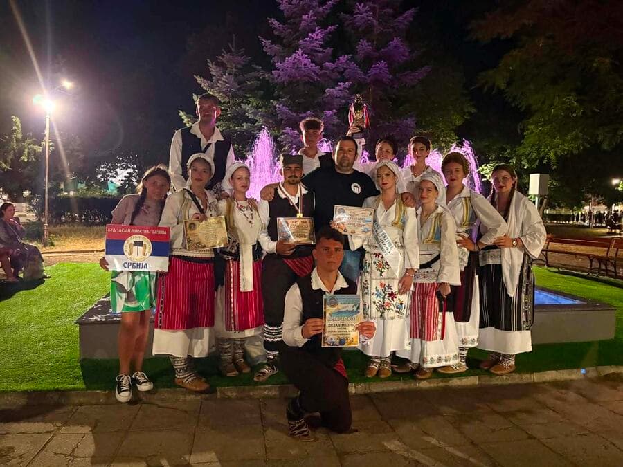 VARVARINCI USPEŠNO PREDSTAVILI SRPSKI FOLKLOR I TRADICIJU: Veliki uspeh KUD-a "Dejan Miletić" iz Bačine u Bugarskoj