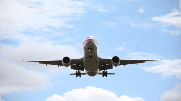 Napukao prozor tokom leta za Dubrovnik, avion prinudno sleteo u Beč